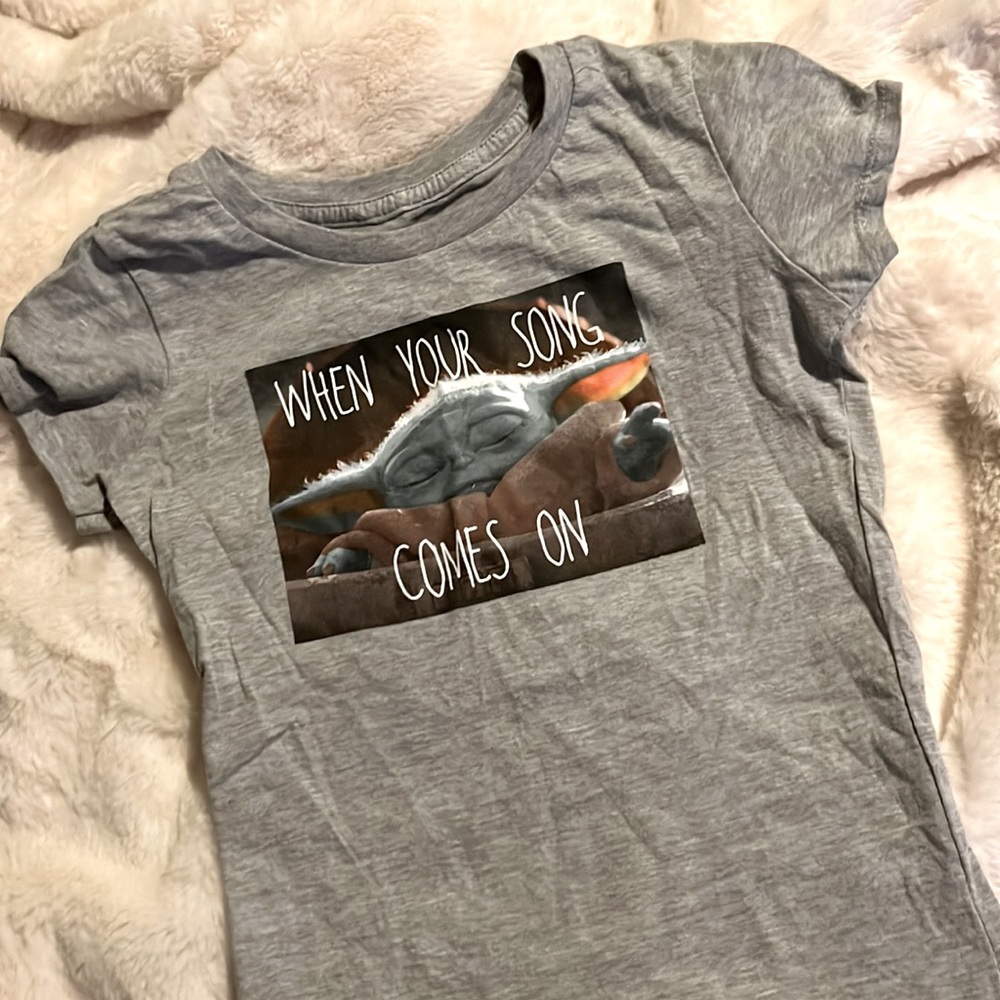 Kids meme Baby Yoda tee